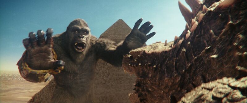 File:GxK - Godzilla meeting Kong 2.jpg