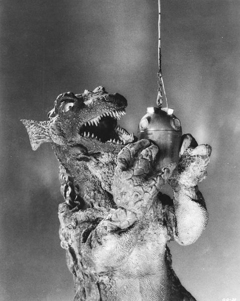 File:Alas, poor Yorick....jpg
