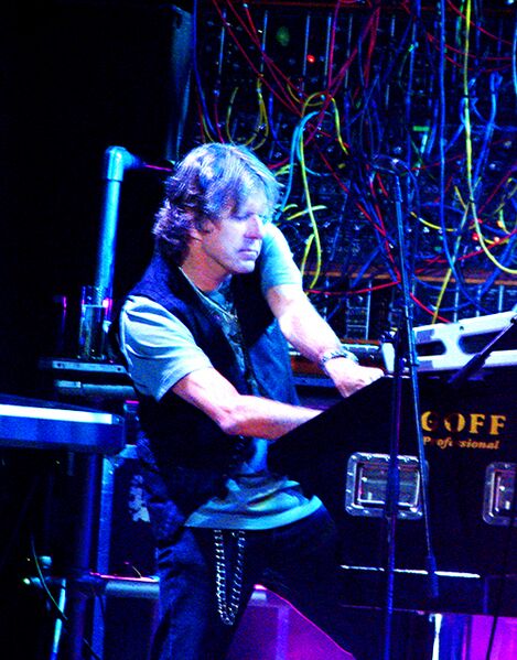 File:Keith Emerson StPetersburg Aug08.jpg