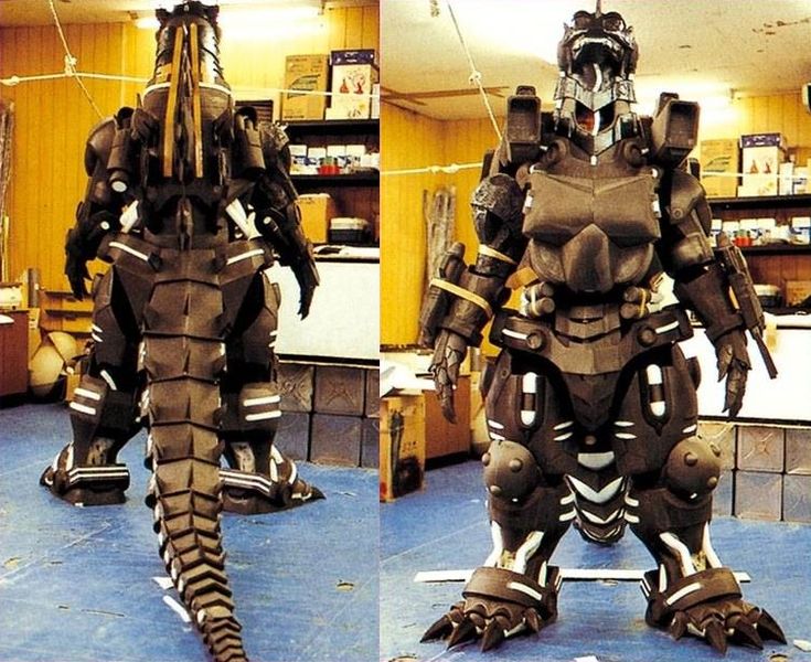 File:Kiryu suit under construction.jpg