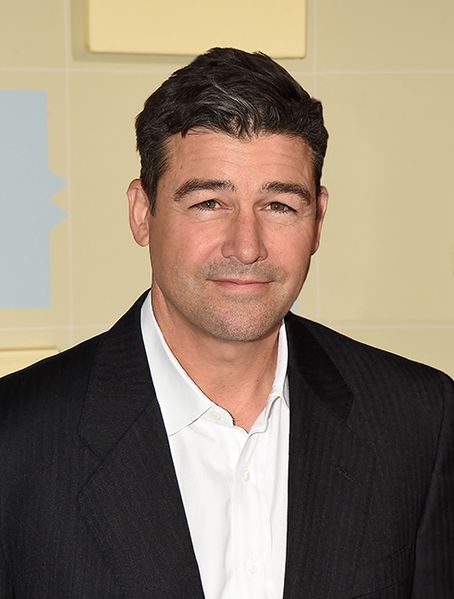 File:Kyle Chandler profile.jpeg