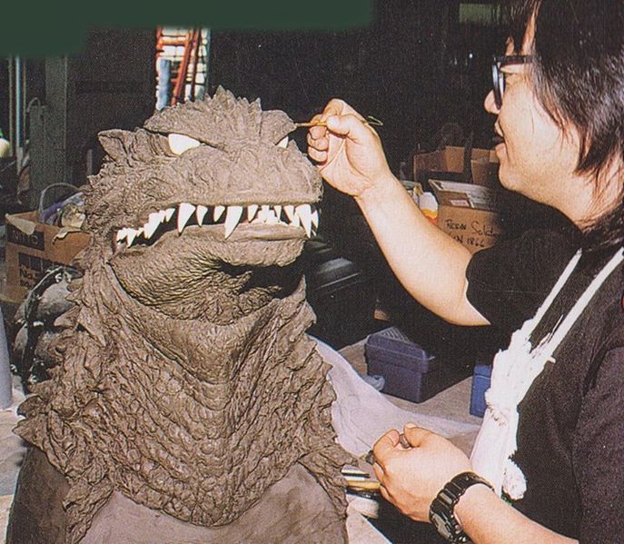 File:G2K - Painting MireGoji Suit Head.jpg