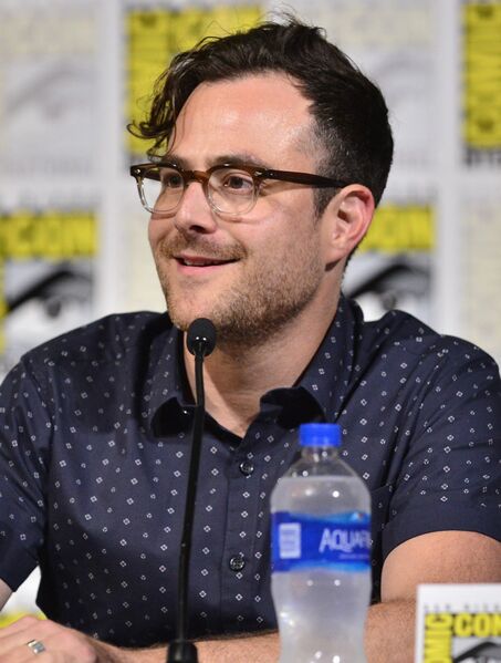 File:Max Borenstein Comic Con.jpg