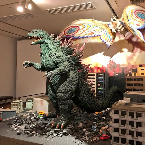 File:GiraGoji and Eternal Mothra 3.jpg