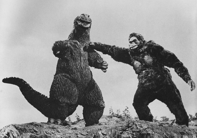 File:KKVG - King Kong Punches Godzilla.jpg