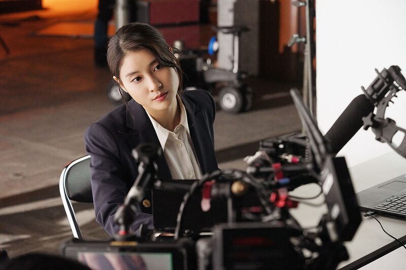 File:WDWDK - Tao Tsuchiya filming 2.jpg