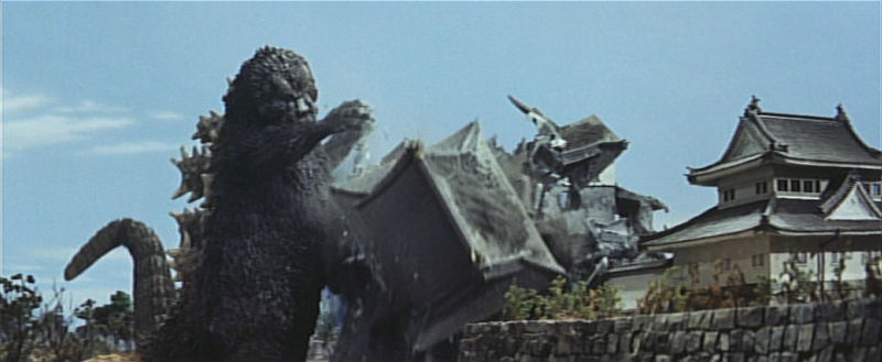 File:Godzilla wrecking Nagoya Castle.jpg