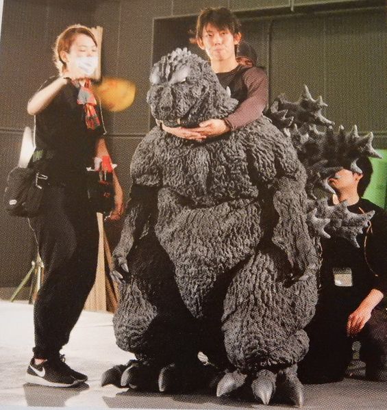 File:Godzilla appears in Sukagawa 03.jpeg