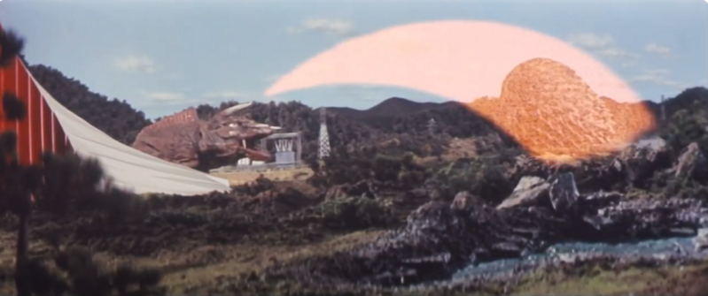 File:Showa Jiger Magnetum Ray Against Showa Gamera.png
