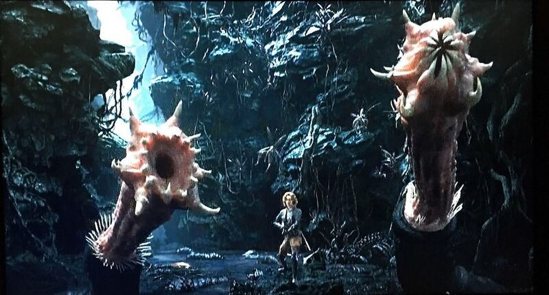 File:Skull-Island-Reign-of-Kong-screens-01-photo-by-Matt-Roseboom.jpg