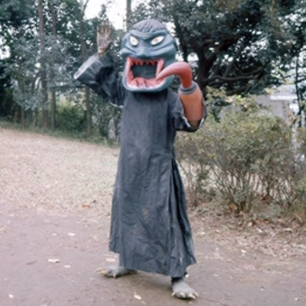 File:Vampi full body.png