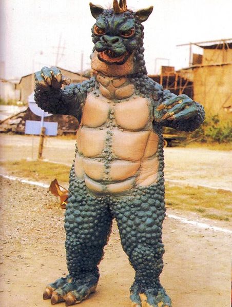 File:Gabara Suit.jpg