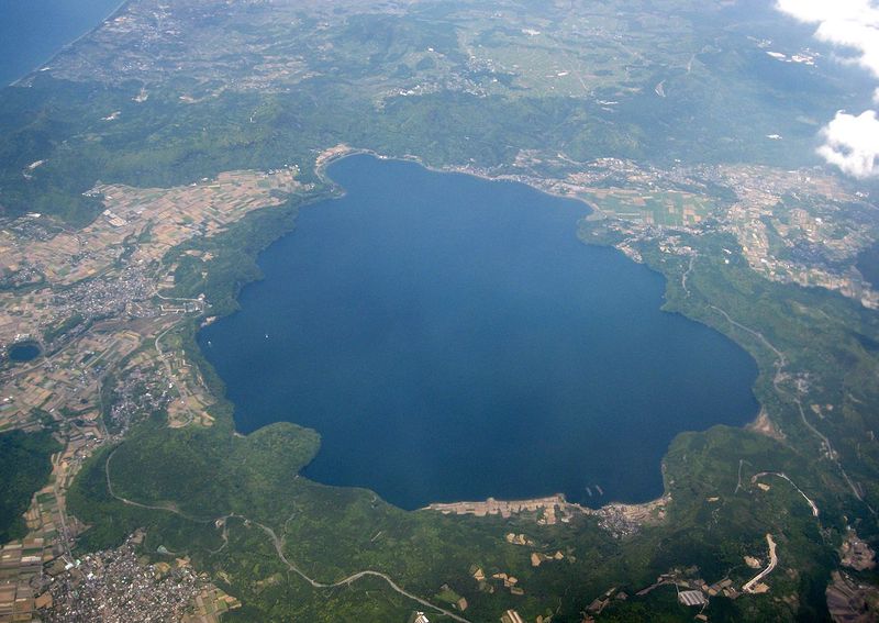 File:Lake Ikeda.jpg