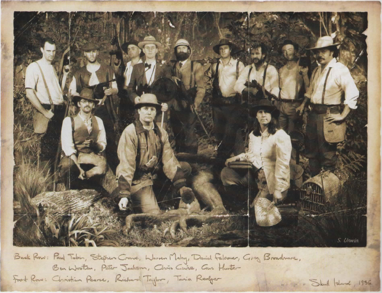 File:Skull Island 1935 crew.png