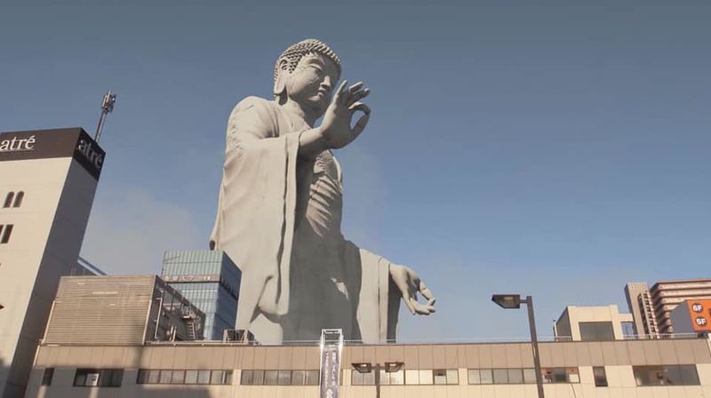 File:Great-Buddha-Arrival-March-2020-02.jpg