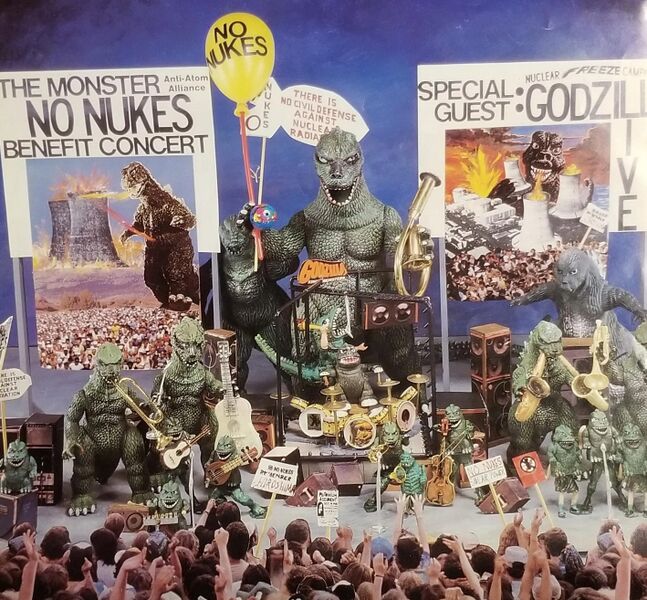 File:Godzilla discovers America 02.jpeg