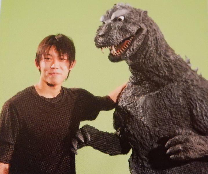 File:Godzilla appears in Sukagawa 02.jpeg