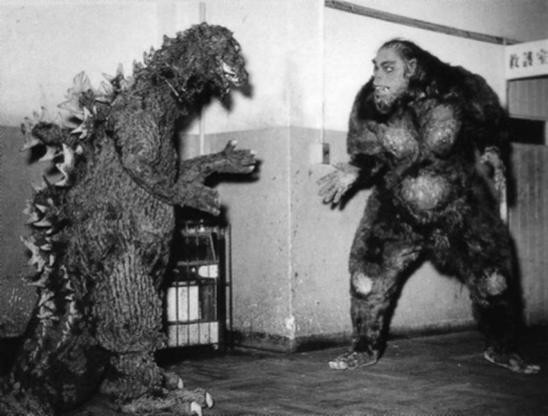 File:Oh My God! Godzilla -ShodaiGoji- and Snowman in 1955!.jpg