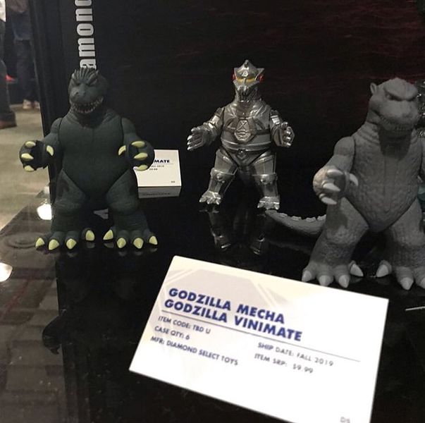 File:Toy Fair 2019 - Godzilla Vinimates.jpg