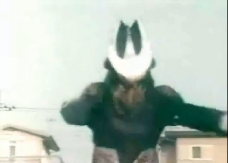 File:Zarizon chasing after children.png